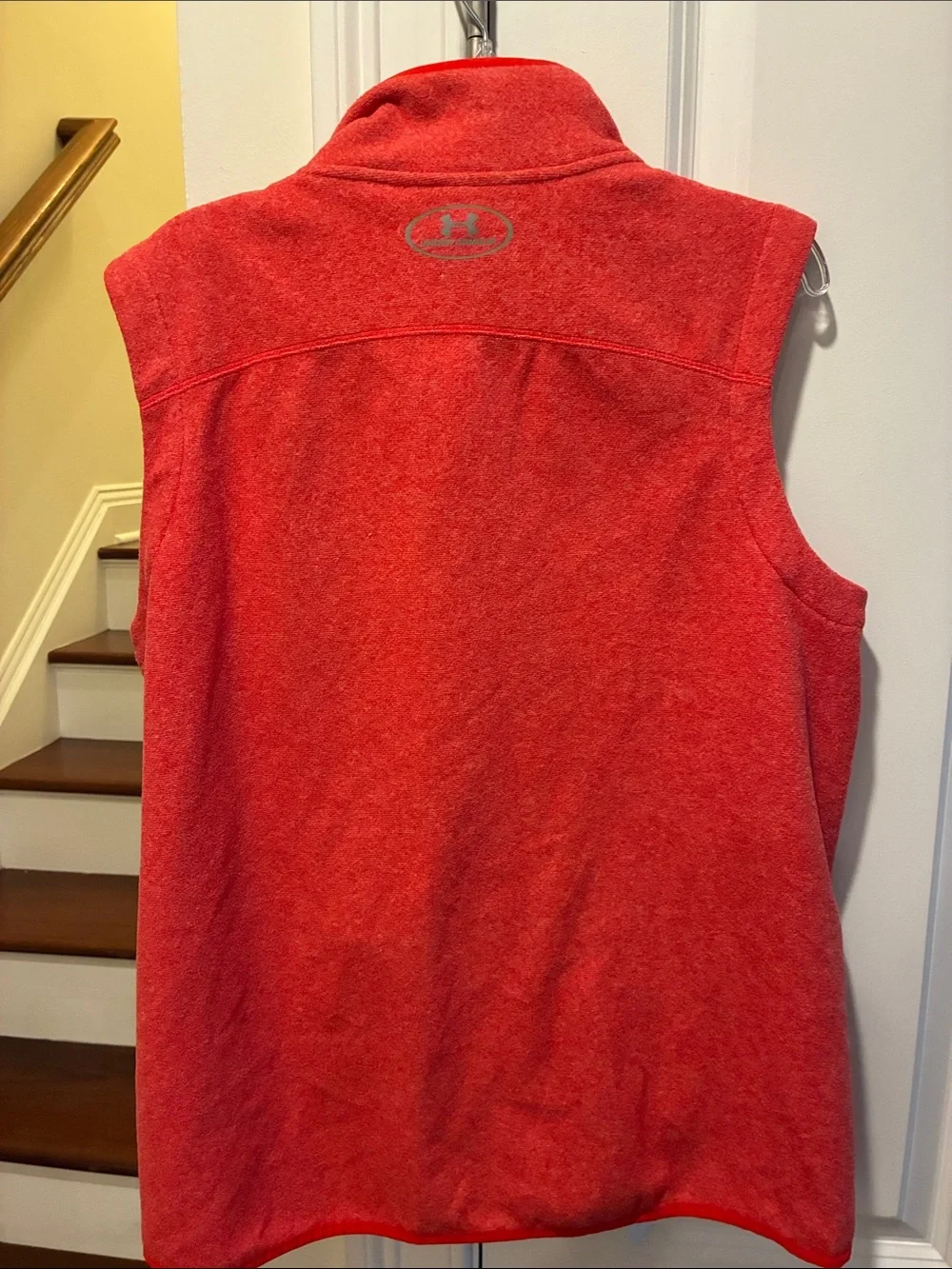 Under Armour Boy’s XL Red Zip-Up Fleece Vest
